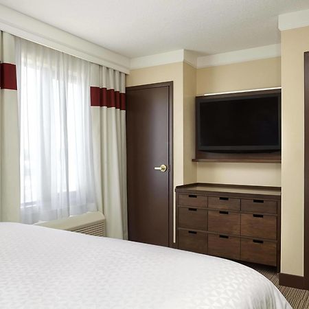 Four Points By Sheraton Kitchener-วอเตอร์ลู ภายนอก รูปภาพ