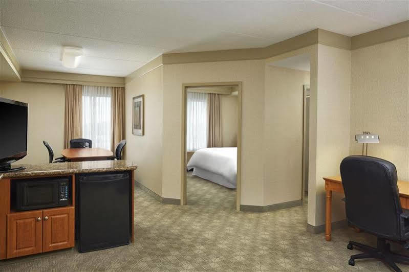 Four Points By Sheraton Kitchener-วอเตอร์ลู ภายนอก รูปภาพ
