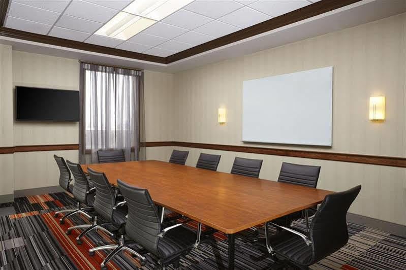 Four Points By Sheraton Kitchener-วอเตอร์ลู ภายนอก รูปภาพ